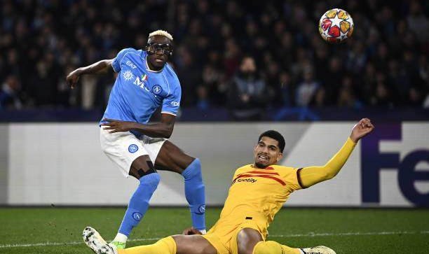 新帅首秀率队逼平巴萨，那不勒斯开启改造计划